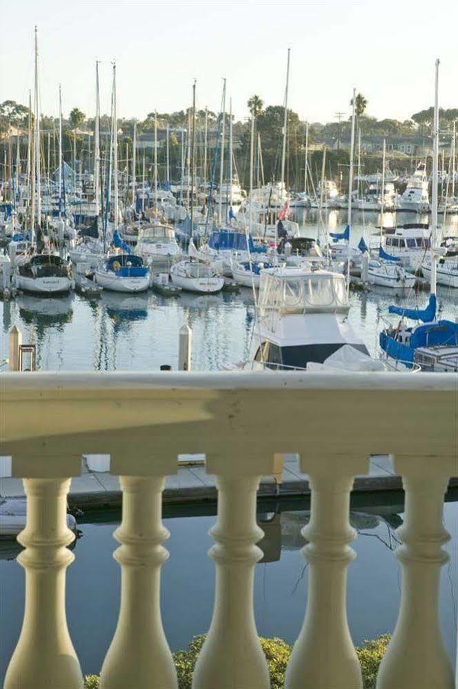 Oceanside Marina Suites - A Waterfront Hotel Exteriér fotografie